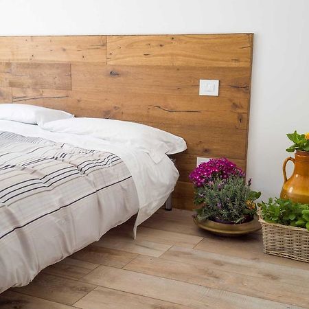 Porta Degli Antichi Casali Bed & Breakfast กอนแวร์ซาโน ภายนอก รูปภาพ