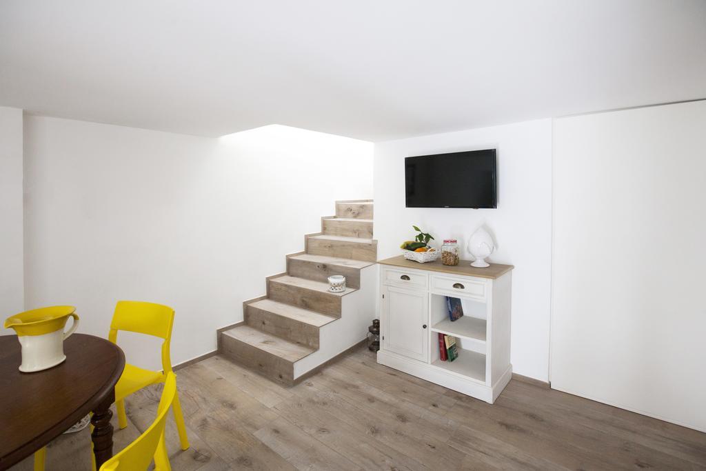 Porta Degli Antichi Casali Bed & Breakfast กอนแวร์ซาโน ภายนอก รูปภาพ